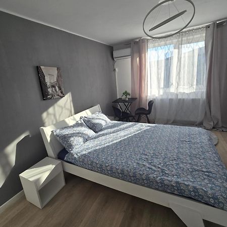 Garsoniera - Moderna - Timisoara Apartman Kültér fotó